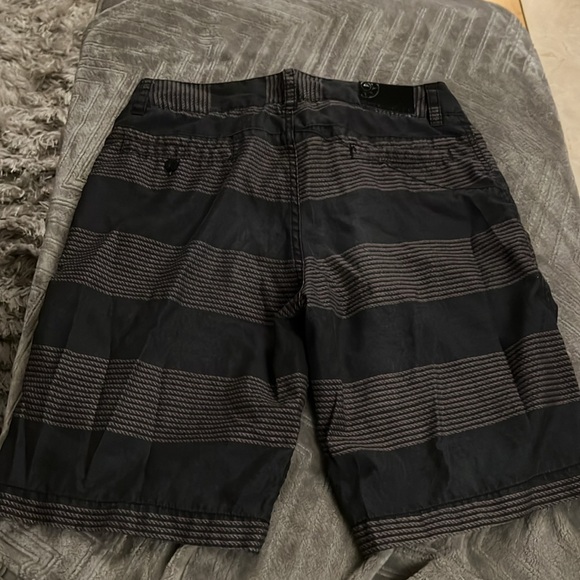 Mens Quick Silver Shorts size 32 - Picture 4 of 5